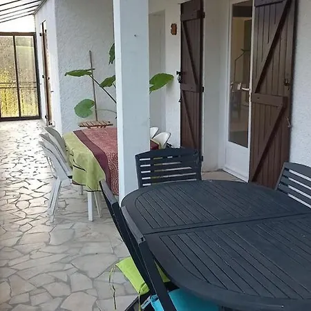 Avec Piscine Holiday home *